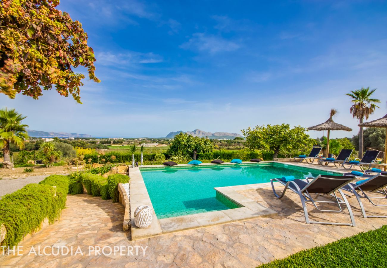 Country house in Alcudia - FINCA "PEGASUS"