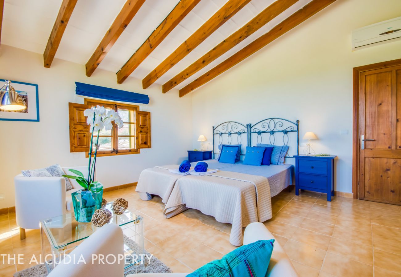 Country house in Alcudia - FINCA "PEGASUS"